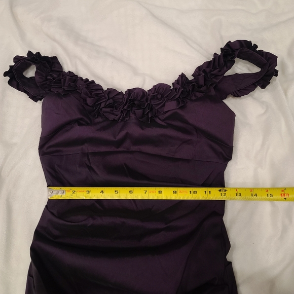 Aubergine off the shoulder Le Château dress - Picture 7 of 9